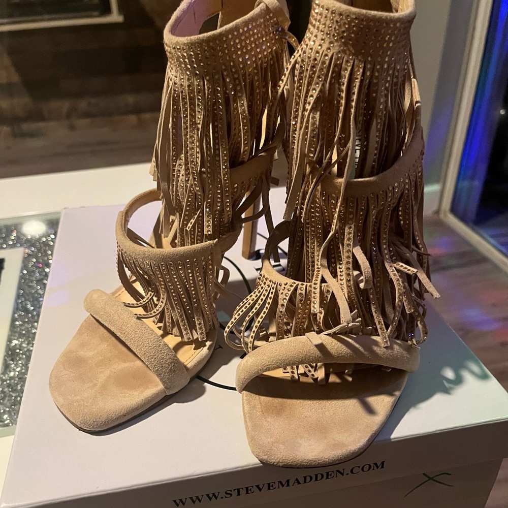 Tan strait steve madden heels
